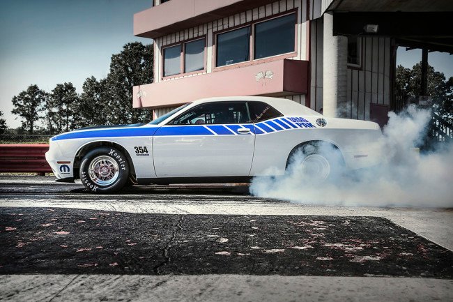 Focused on Performance: New Mopar Dodge Challenger Drag Pak Reve