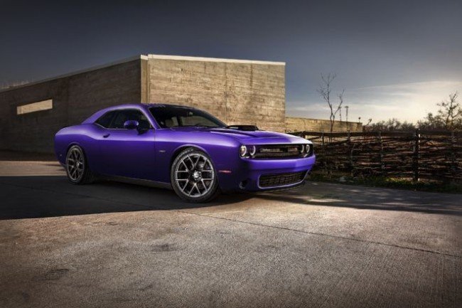 2016-dodge-challenger-plum-crazy-limited-edition-color-debut