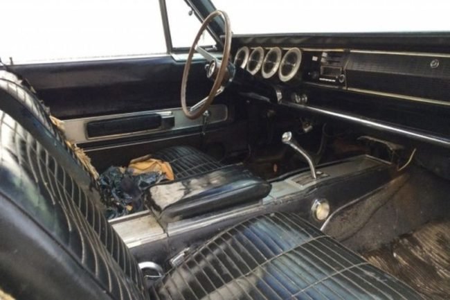 1966-dodge-charger-interior