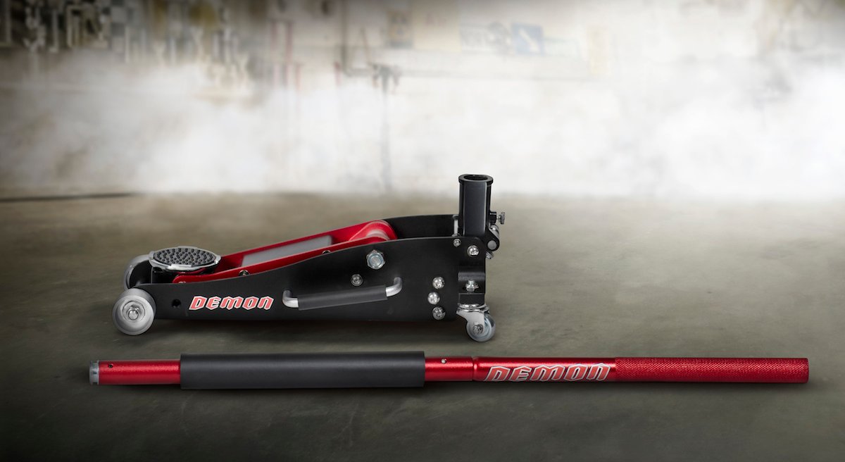 In collaboration with Dodge, Snap-on Business Solutions delivers what customers need to take the 2018 Dodge Challenger SRT Demon from the street to the drag strip and back again. This special, limited-production set of tools for the Dodge Challenger SRT Demon features several parts, including this hydraulic floor jack.