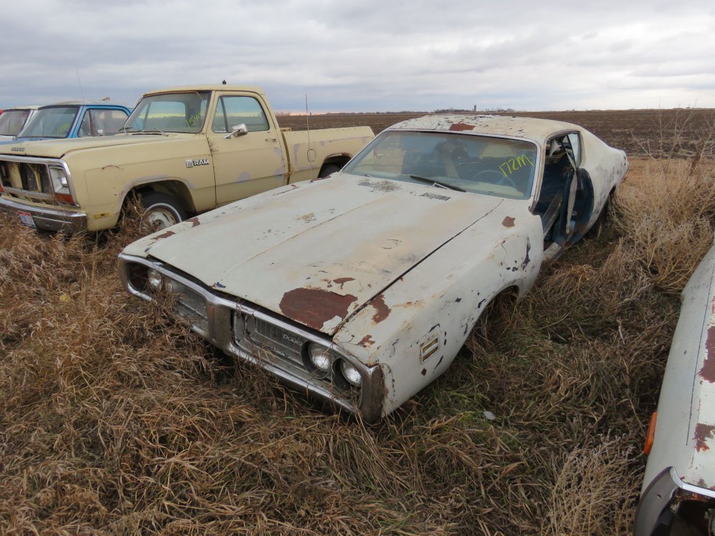 1971 Dodge Charger 318; $300