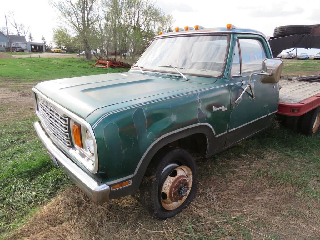 1978 Dodge Adventurer Club Cab Flatdeck; $1,100