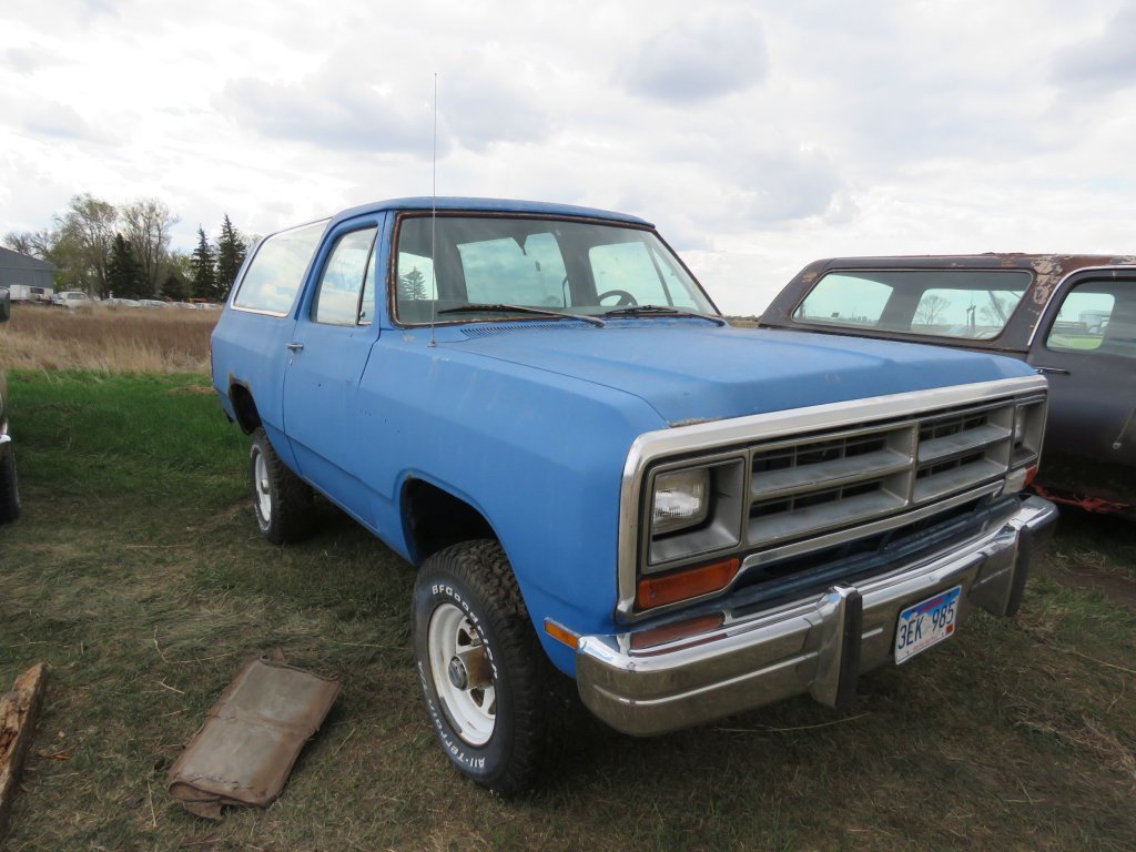 1982 Dodge Ramcharger; $900