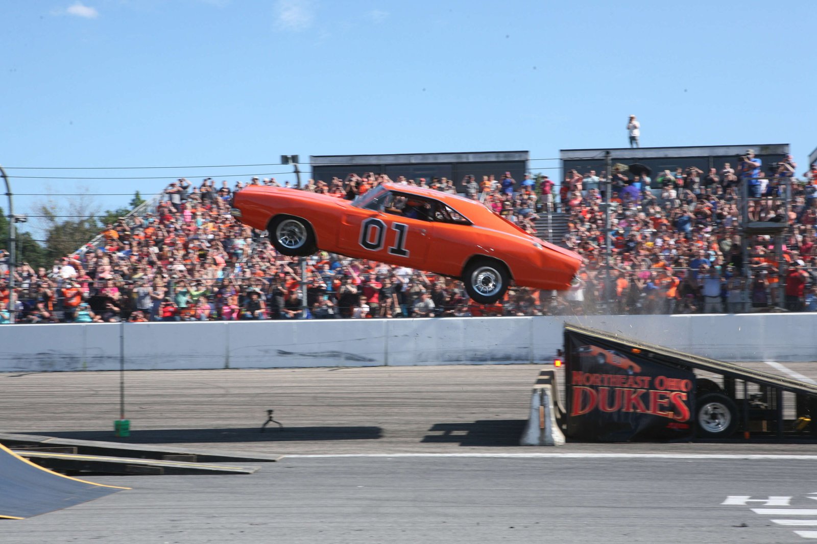 Holley's MoParty Takes Over Bowling Green, KY on September 1820th