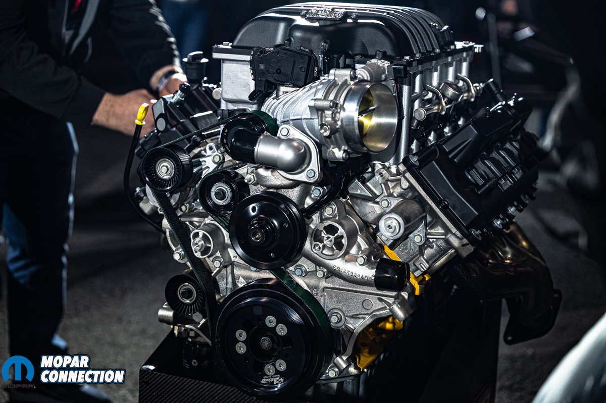 Hellcat Crate Engine By Mopar Performance 6 2l 707hp Hellcat Rods