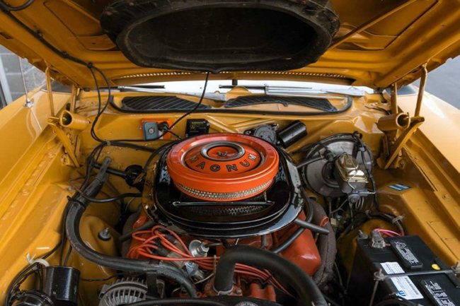 Super-Bee-1971-Engine